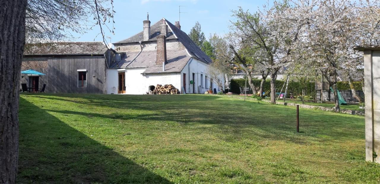 La Demeure Avesnoise Bed & Breakfast Wignehies ภายนอก รูปภาพ