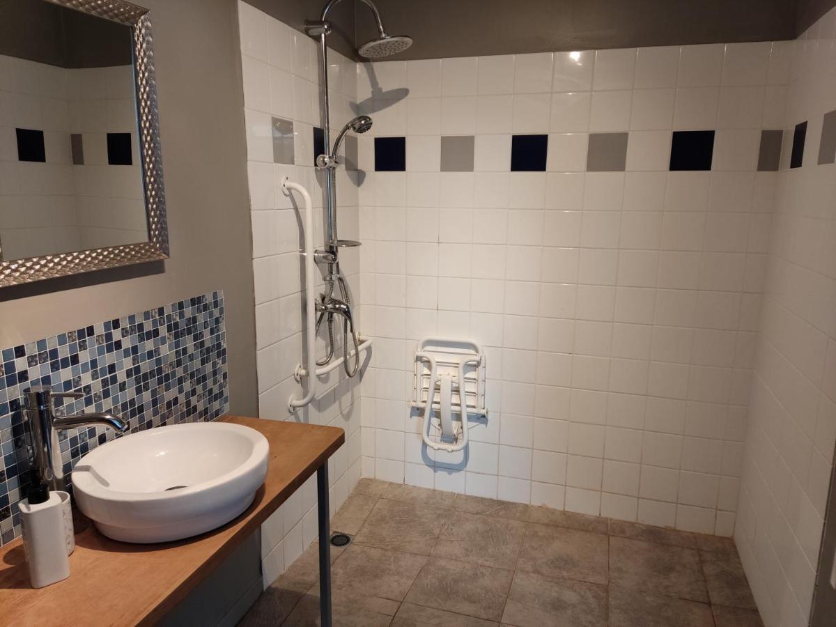 La Demeure Avesnoise Bed & Breakfast Wignehies ภายนอก รูปภาพ