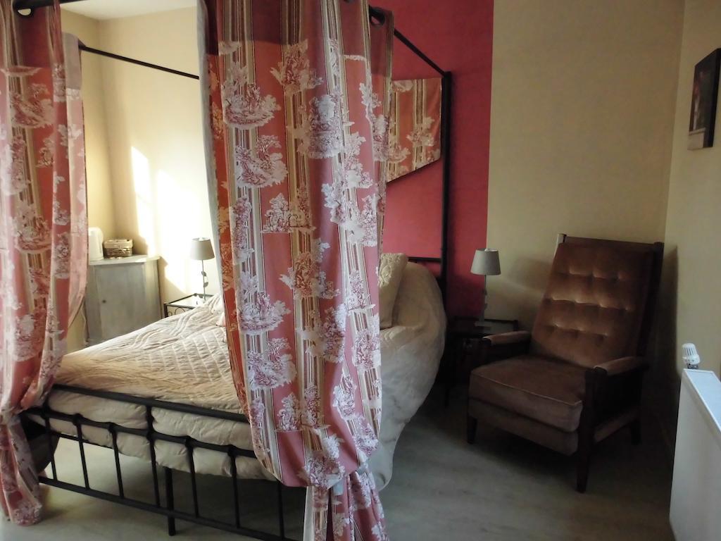 La Demeure Avesnoise Bed & Breakfast Wignehies ภายนอก รูปภาพ