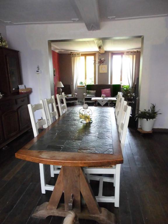 La Demeure Avesnoise Bed & Breakfast Wignehies ภายนอก รูปภาพ