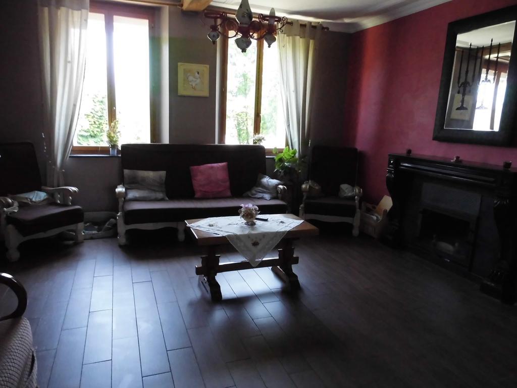 La Demeure Avesnoise Bed & Breakfast Wignehies ภายนอก รูปภาพ